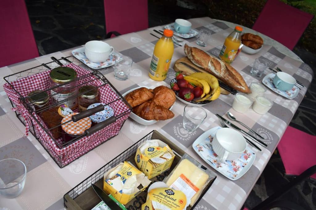 Domaine La Tuilerie Bed and Breakfast Guîtres Eksteriør billede